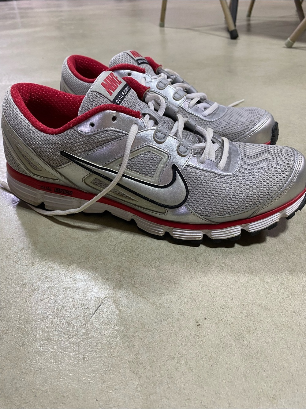 Nike Dual Fusion ST